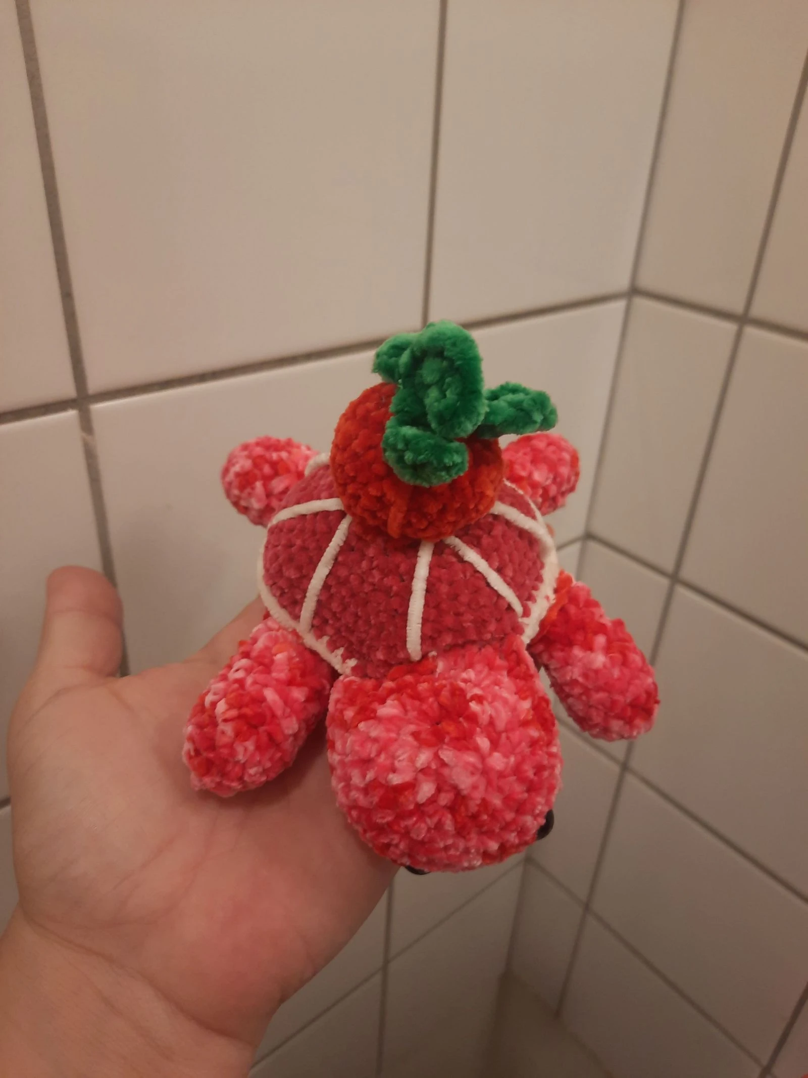 🍓 Tortue Fraise au crochet fait main – Collection Tortues Fruitées – Pièce unique 🐢 – photo 2